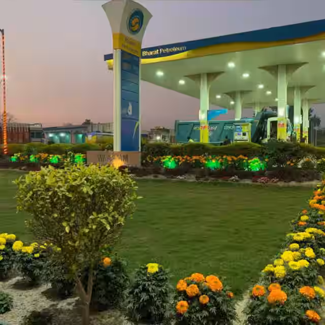 BPCL Petrol Pump Garden Delhi - Best Landscape Service
